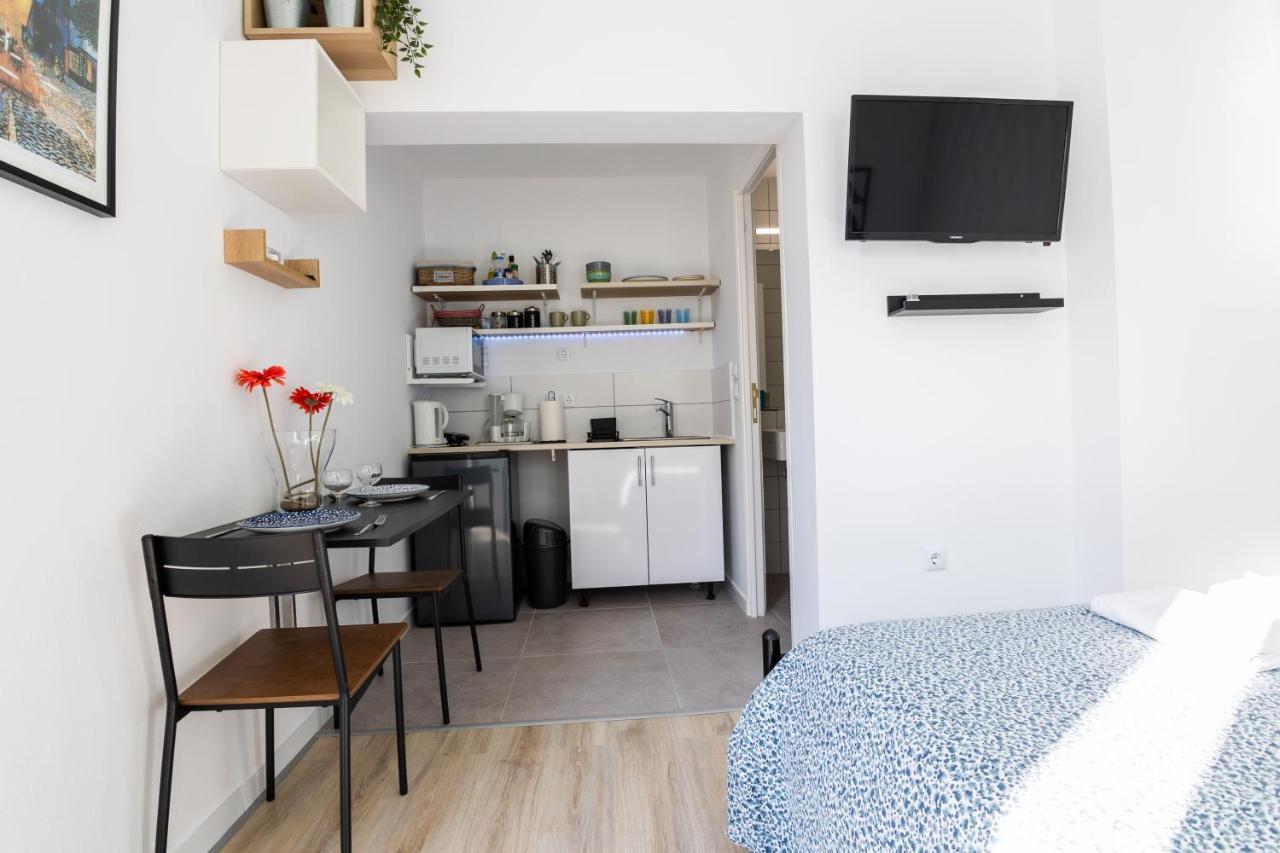 Cozy Studio, Near Airport & Sea Apartment Pórto Ráfti Екстериор снимка