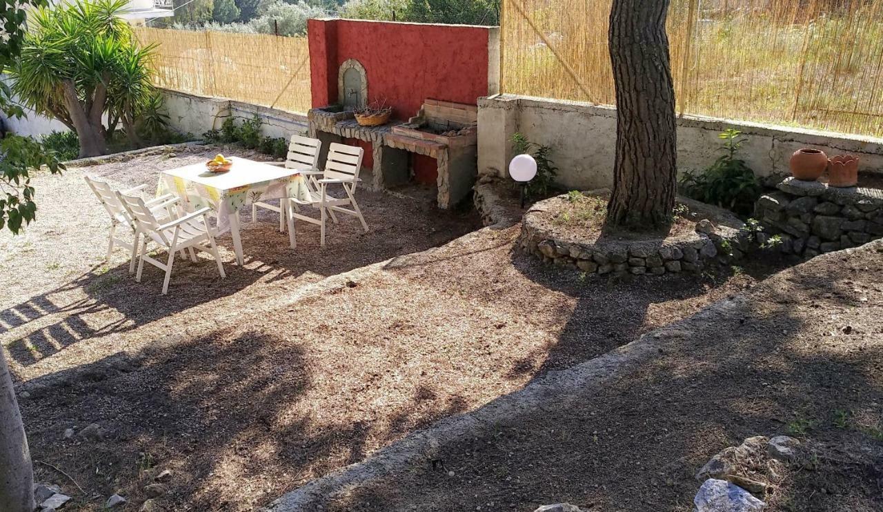 Cozy Studio, Near Airport & Sea Apartment Pórto Ráfti Екстериор снимка